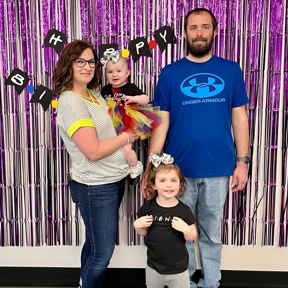 Meet your Posher, Heather - Picture 1 of 1